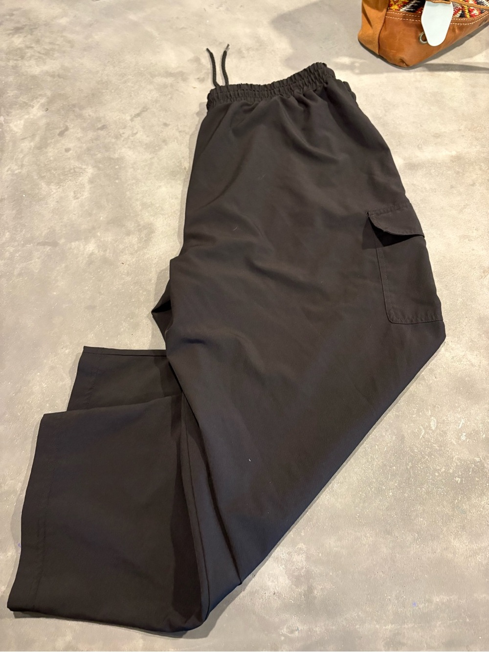 Avalanche Outdoor Supply Company Large Capri Pants